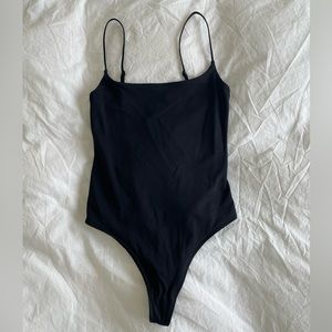 Aritzia Babaton contour cami bodysuit